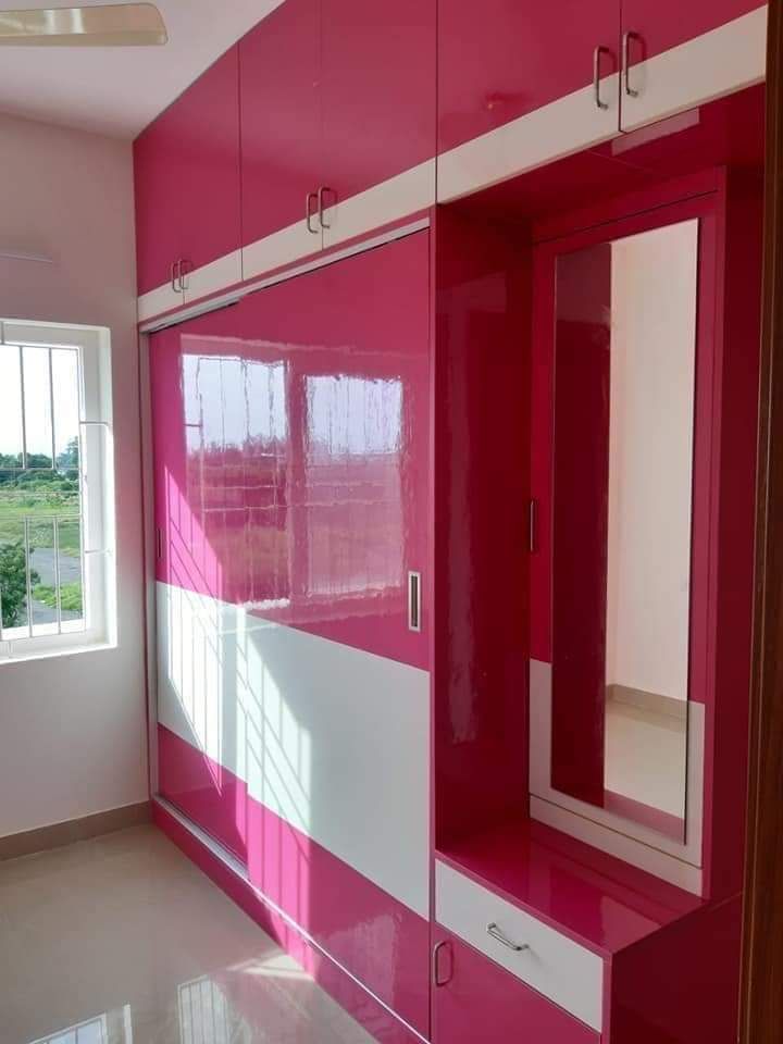 The Top 5 Benefits of Using Acrylic Laminate in Wardrobe Design
